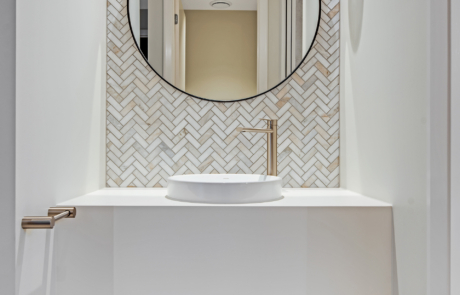 19, Twin Waters Powder Room