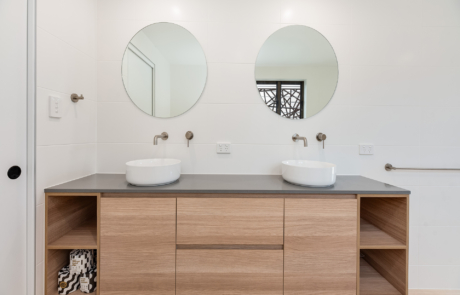 66, Currimundi Vanity